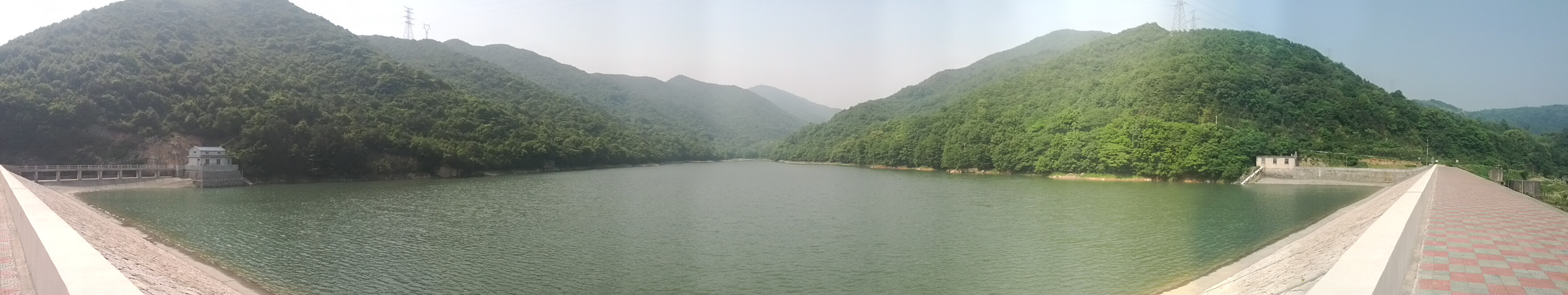 水库全景